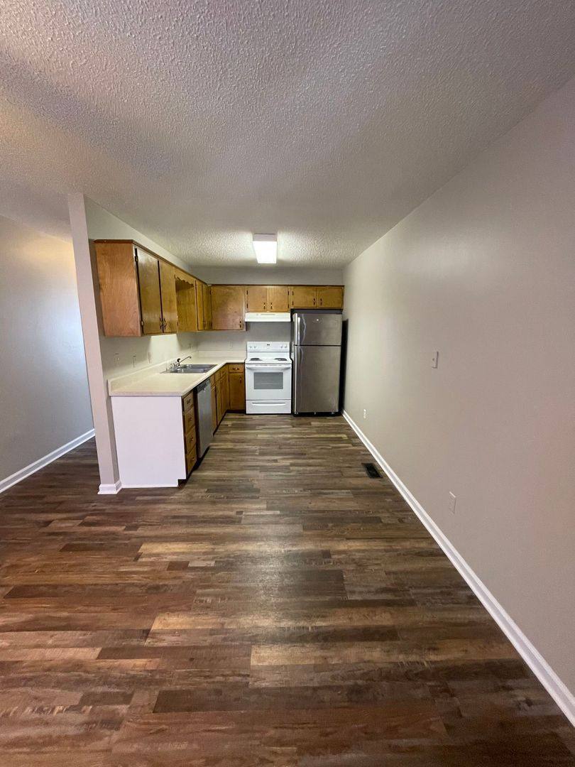 Apartment for rent at 1958 E First St, Crossville, TN 38555