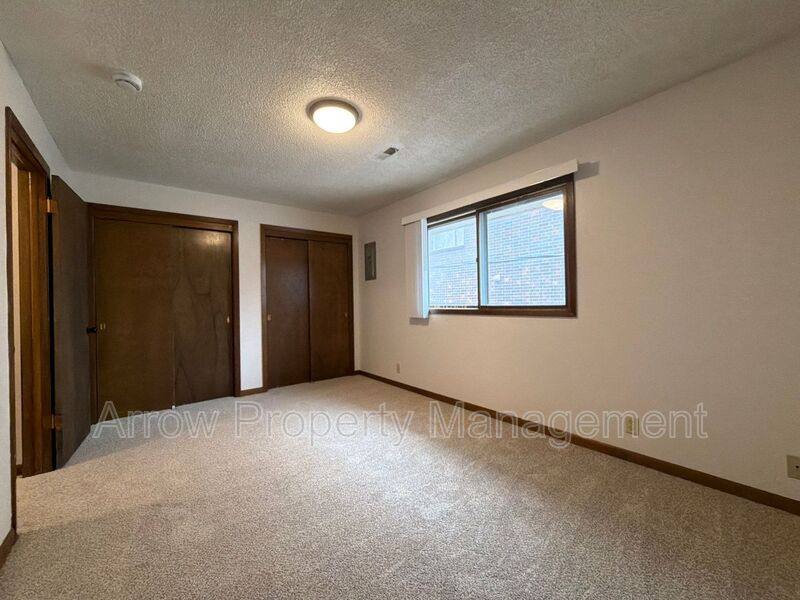 Apartment for rent at 1820 F St #7, Lincoln, NE 68510