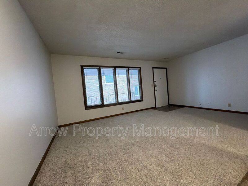 Apartment for rent at 1820 F St #7, Lincoln, NE 68510