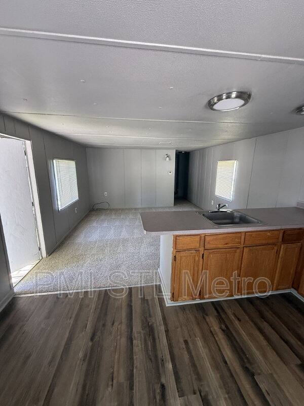 Apartment for rent at 747 Cunningham Ave, Saint Charles, MO 63301