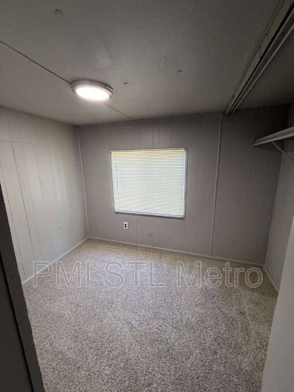 Apartment for rent at 747 Cunningham Ave, Saint Charles, MO 63301