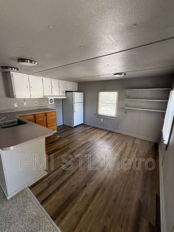 Apartment for rent at 747 Cunningham Ave, Saint Charles, MO 63301