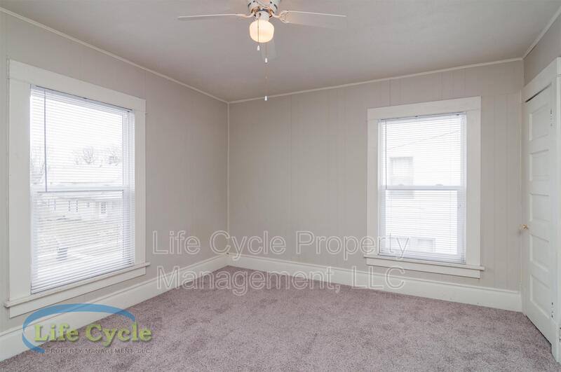 House for rent at 138 Travis St NE, Grand Rapids, MI 49505