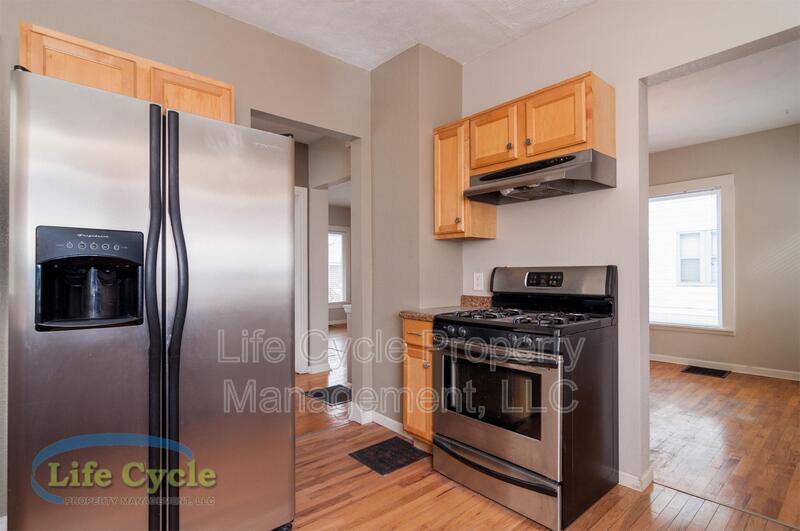 House for rent at 138 Travis St NE, Grand Rapids, MI 49505
