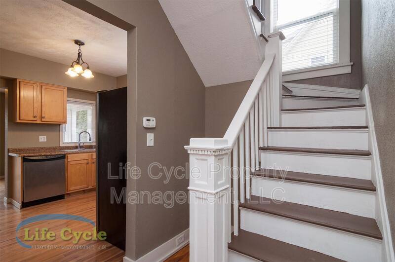House for rent at 138 Travis St NE, Grand Rapids, MI 49505