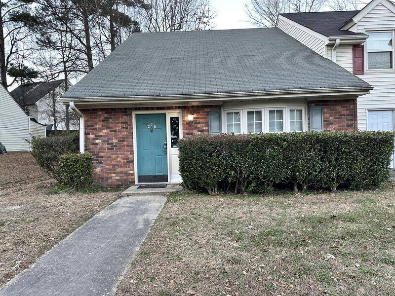 Townhouse for rent at 417 Patrick Henry Court #1, Riverdale, GA 30274