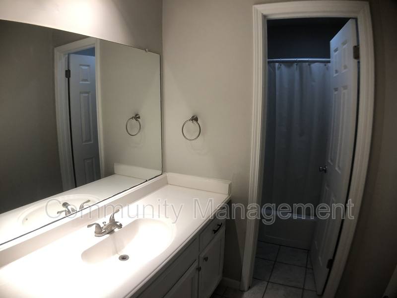 House for rent at 7910 Bayou Fountain Ave, Baton Rouge, LA 70820