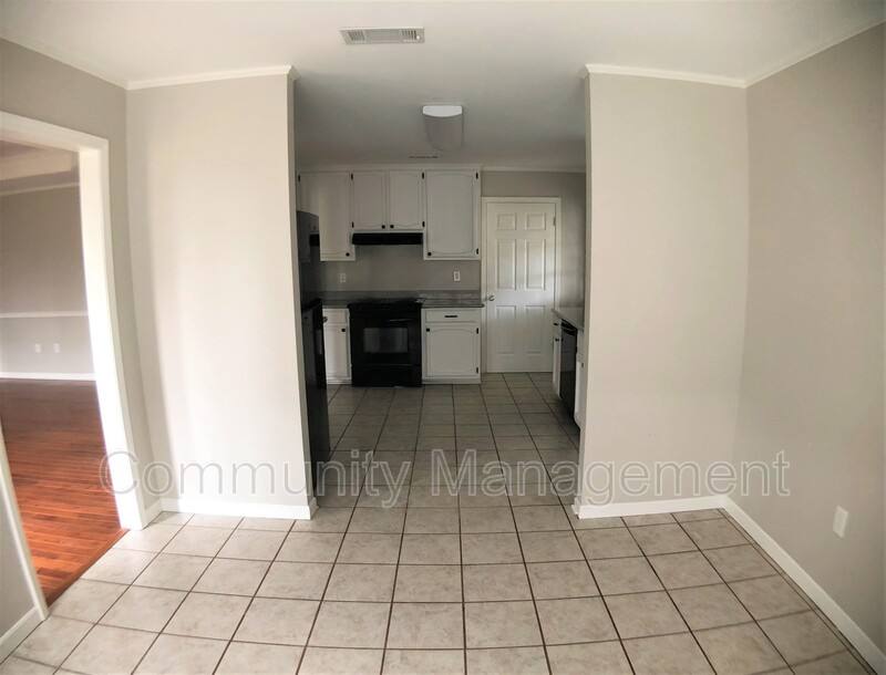 House for rent at 7910 Bayou Fountain Ave, Baton Rouge, LA 70820