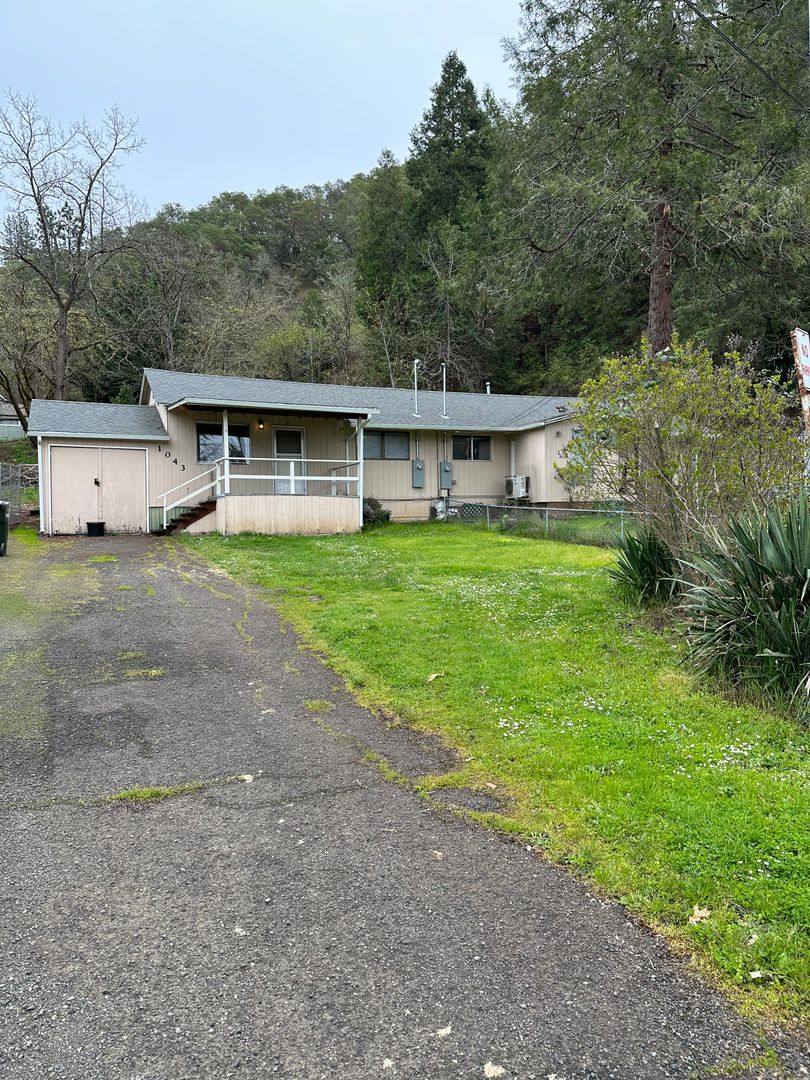 House for rent at 1043 W Nevada, Roseburg, OR 97471