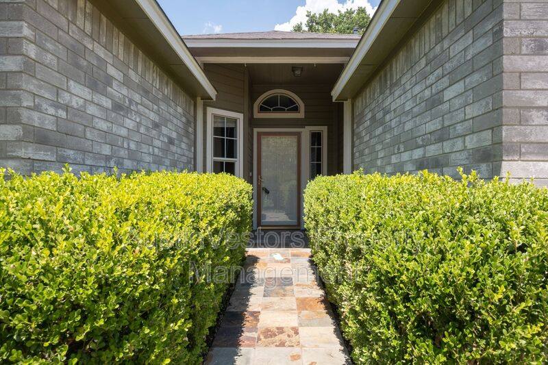 House for rent at 7320 Muffin Dr, Austin, TX 78724