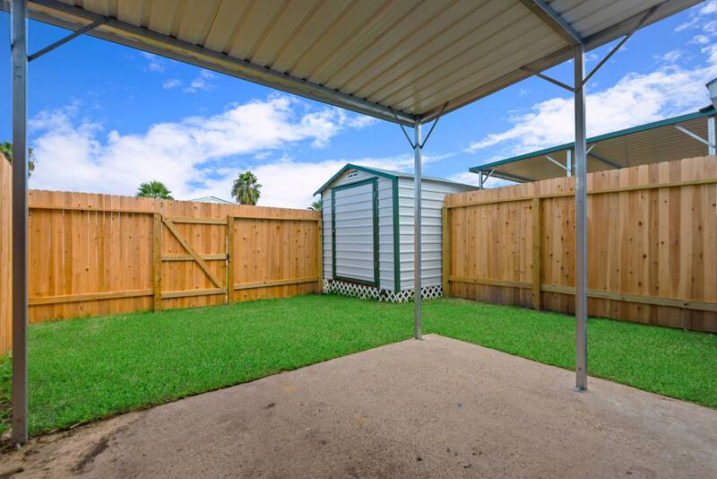 Apartment for rent at 2103 St Lucia Calle, Dickinson, TX 77539