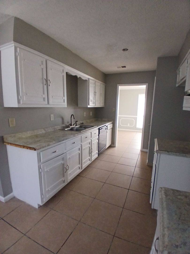 House for rent at 6764 Boylston Dr, Memphis, TN 38141