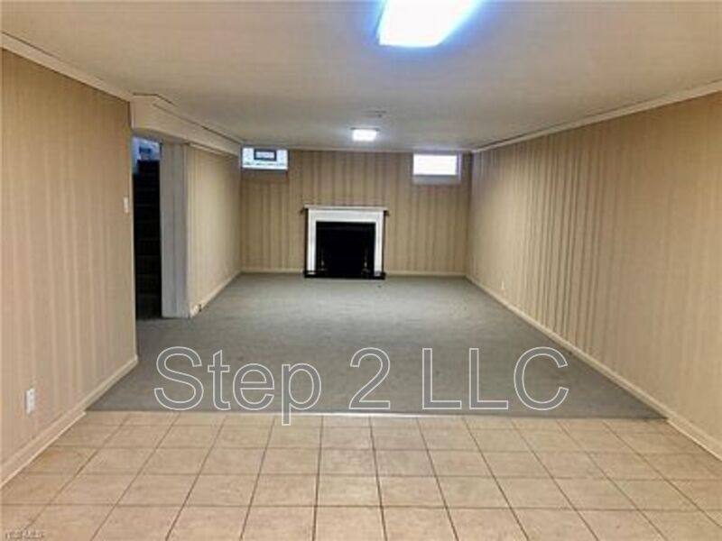 House for rent at 3895 Colony Rd, Cleveland, OH 44118