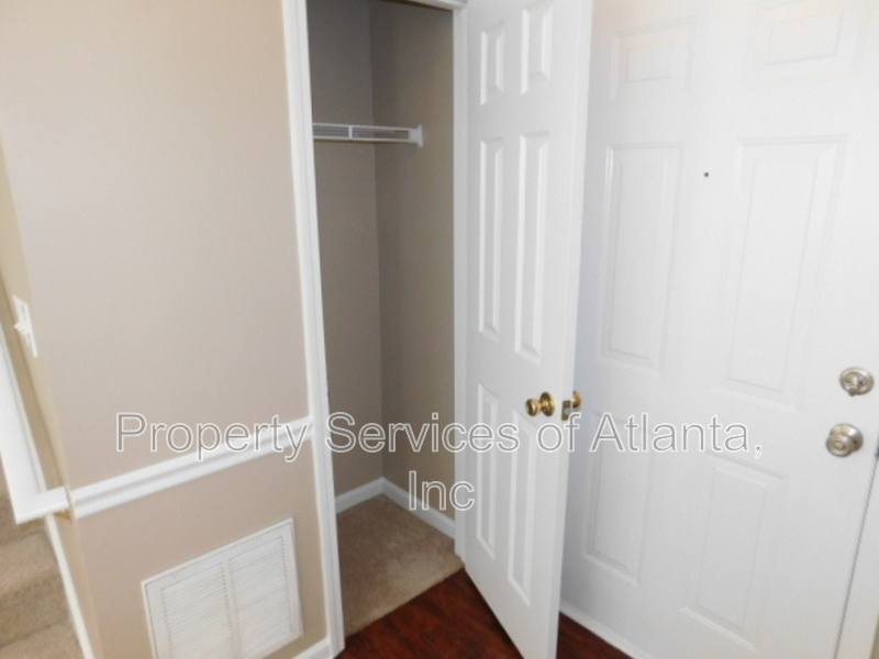 Townhouse for rent at 311 Windcroft Circle NW, Acworth, GA 30101
