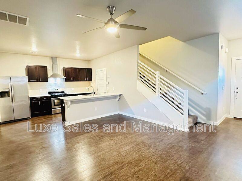 House for rent at 2116 Camino Del Plaza Lane, Edmond, OK 73013