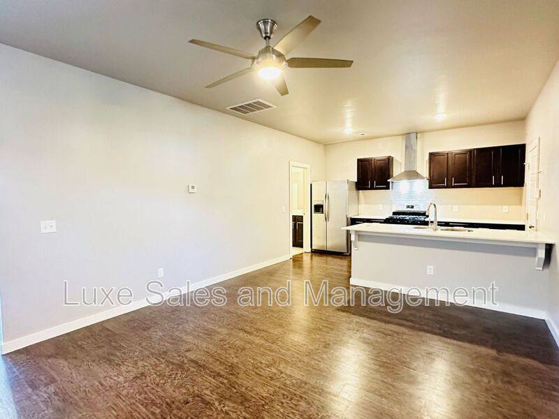 House for rent at 2116 Camino Del Plaza Lane, Edmond, OK 73013