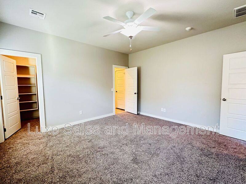 House for rent at 2116 Camino Del Plaza Lane, Edmond, OK 73013