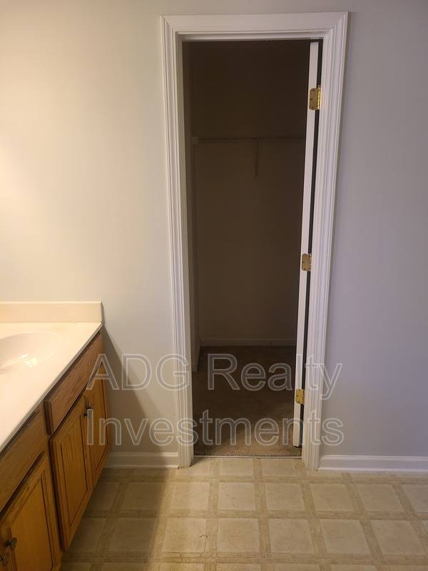 Townhouse for rent at 12623 Shuman Lane, Charlotte, NC 28269