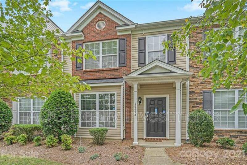 Townhouse for rent at 12623 Shuman Lane, Charlotte, NC 28269