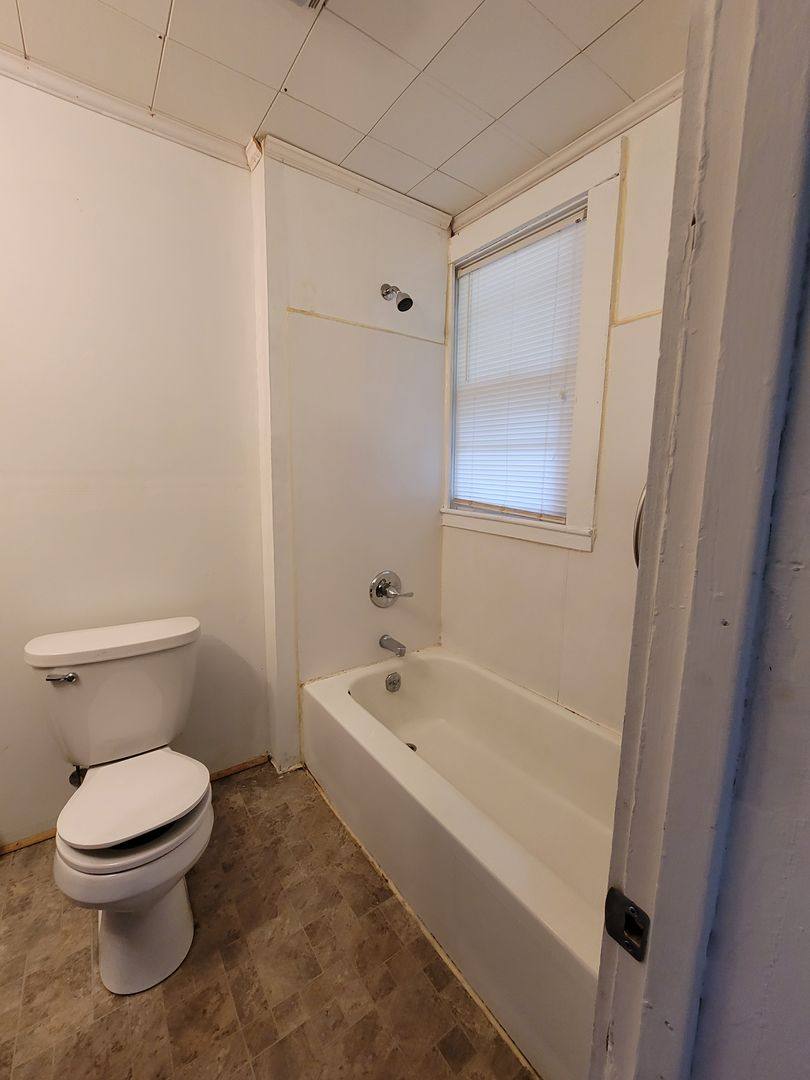 Apartment for rent at 2411-2415 Gowen St, Wausau, WI 54403
