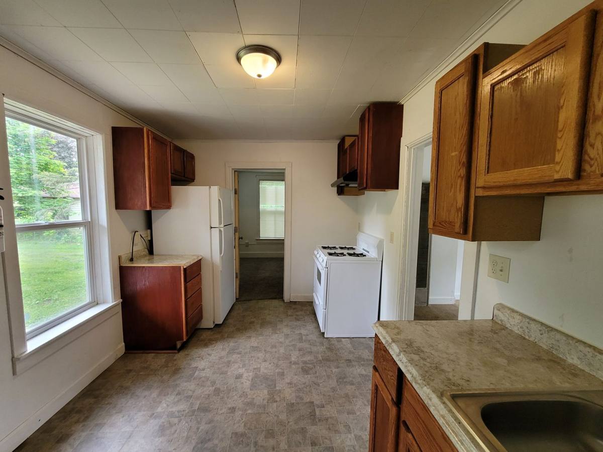 Apartment for rent at 2411-2415 Gowen St, Wausau, WI 54403