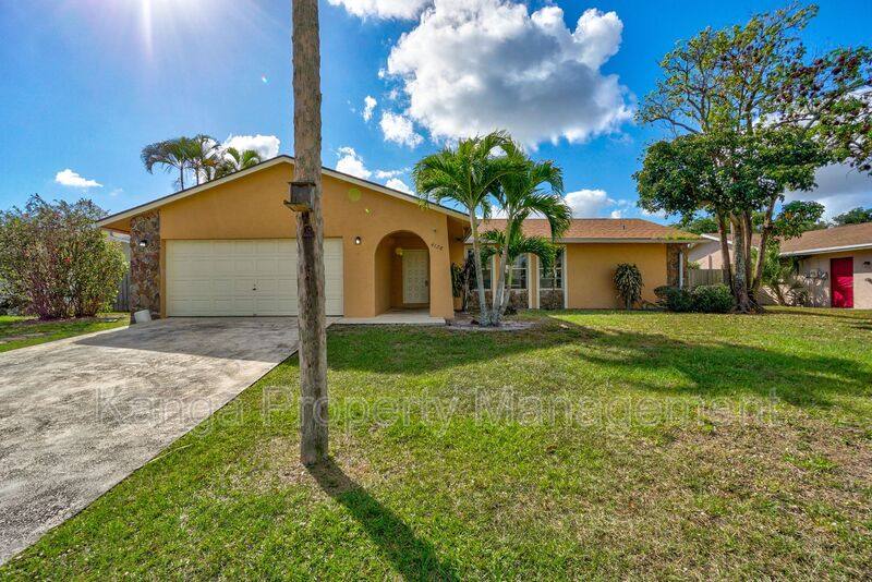 House for rent at 4128 Chestnut Ave, Palm Beach Gardens, FL 33410