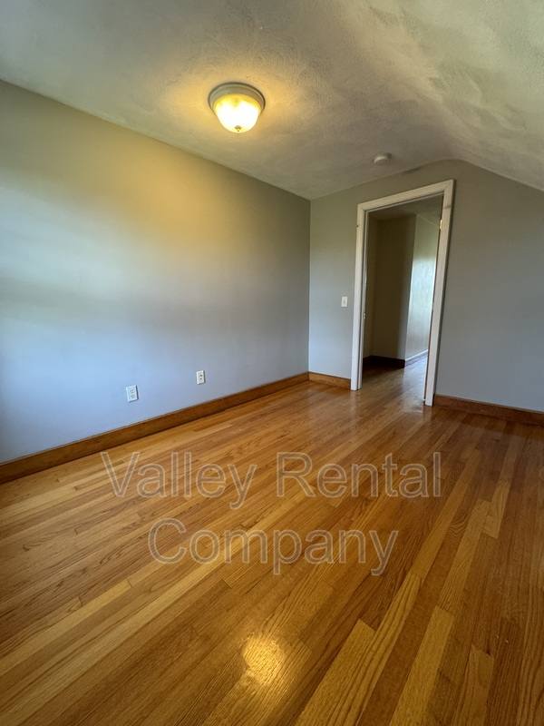House for rent at 174 Russell St, Hadley, MA 01035