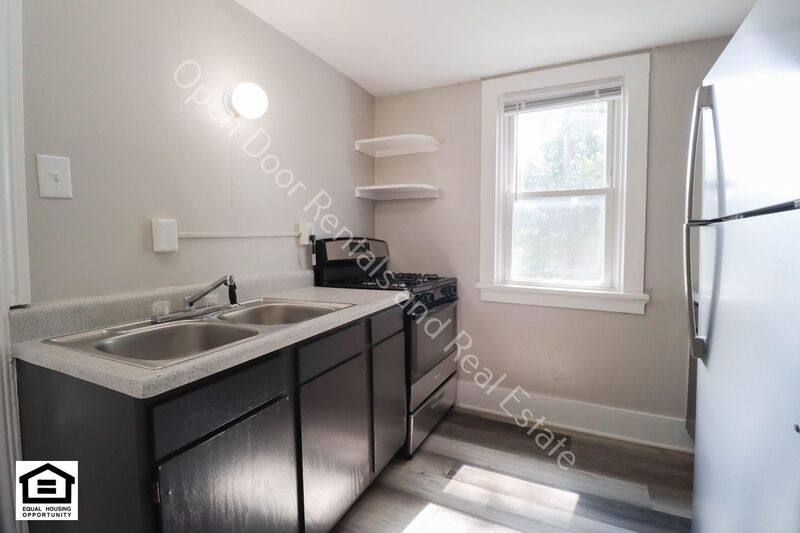 Apartment for rent at 340 W Dewald St #2, Fort Wayne, IN 46802