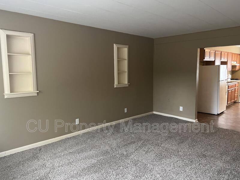 Apartment for rent at 713 W Church St #11, Champaign, IL 61821