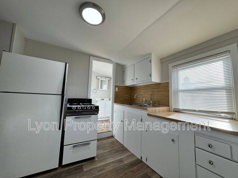 Apartment for rent at 84 Spring St #3R, Pawtucket, RI 02860