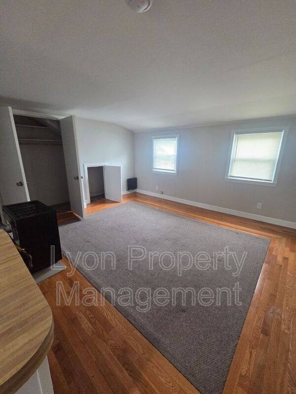 Apartment for rent at 84 Spring St #3R, Pawtucket, RI 02860