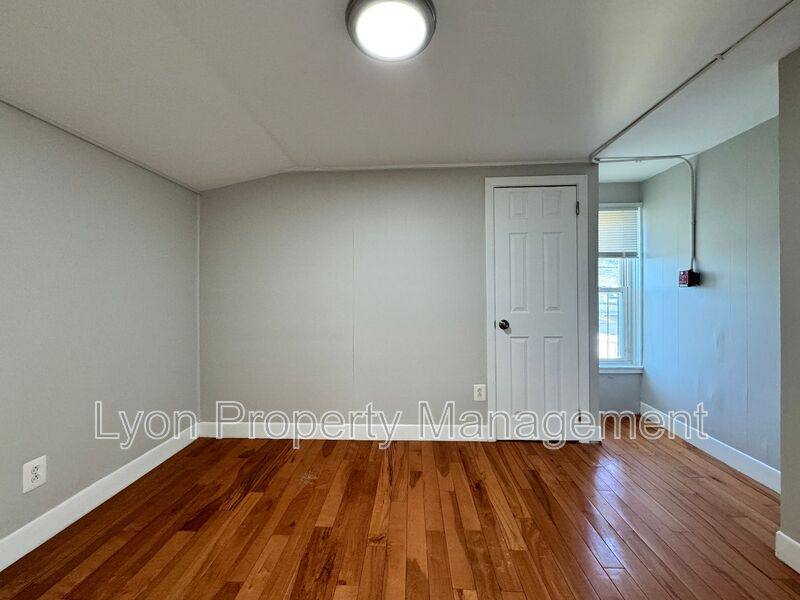 Apartment for rent at 84 Spring St #3R, Pawtucket, RI 02860