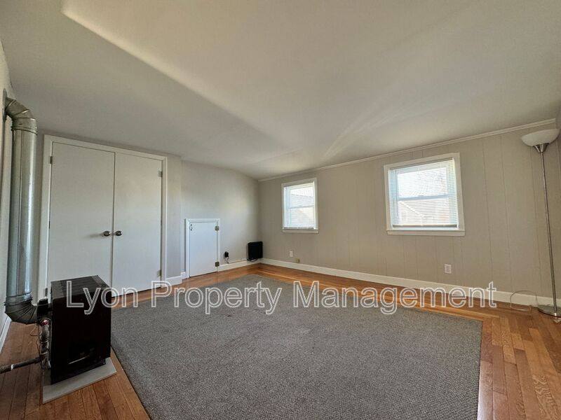 Apartment for rent at 84 Spring St #3R, Pawtucket, RI 02860