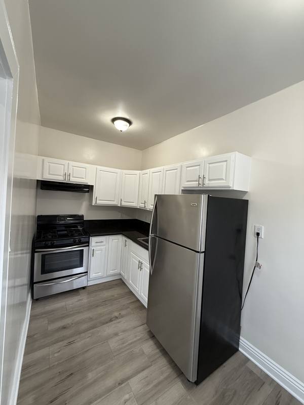 Apartment for rent at 738 S New Hampshire #207, Los Angeles, CA 90005