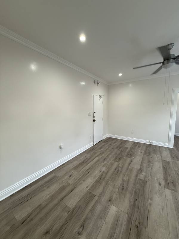 Apartment for rent at 738 S New Hampshire #207, Los Angeles, CA 90005