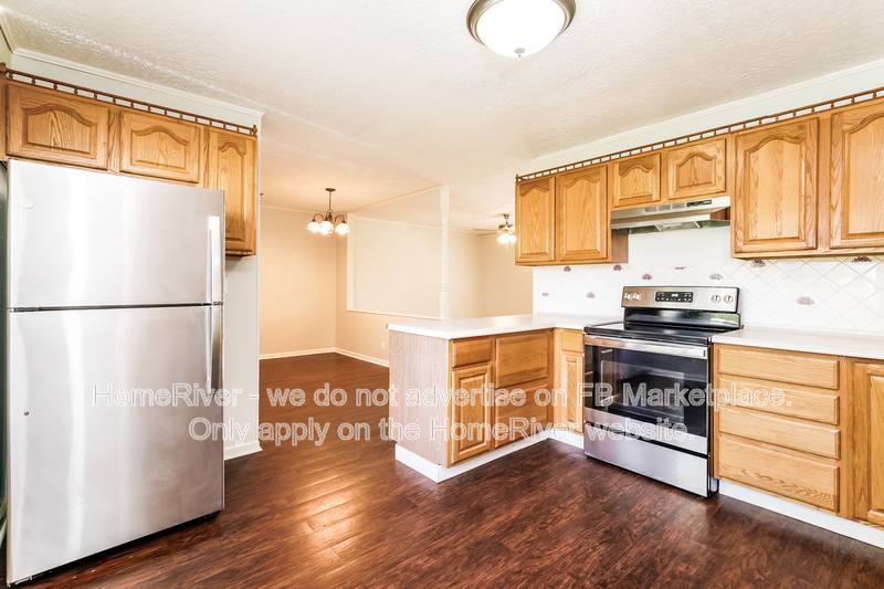 House for rent at 970 Edgewood Dr, Mooresville, IN 46158