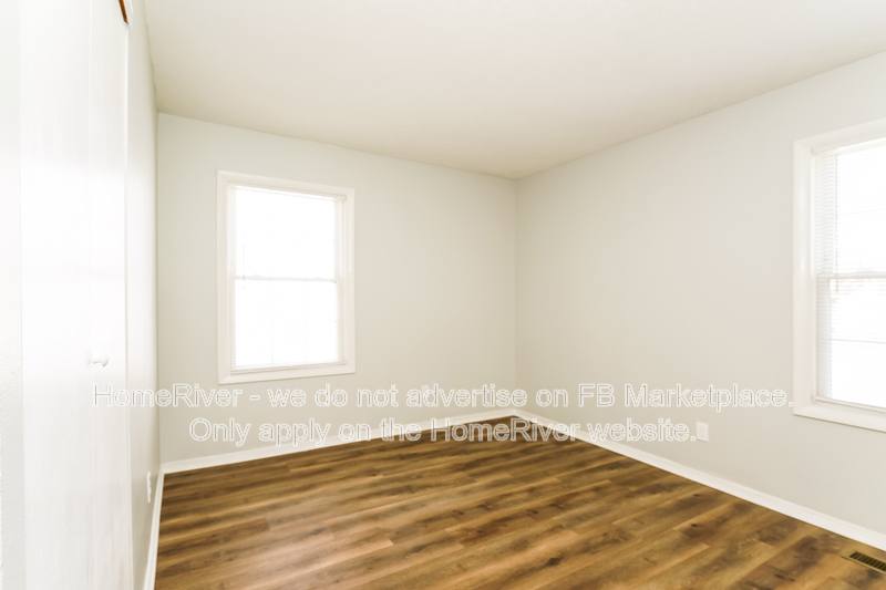 House for rent at 970 Edgewood Dr, Mooresville, IN 46158