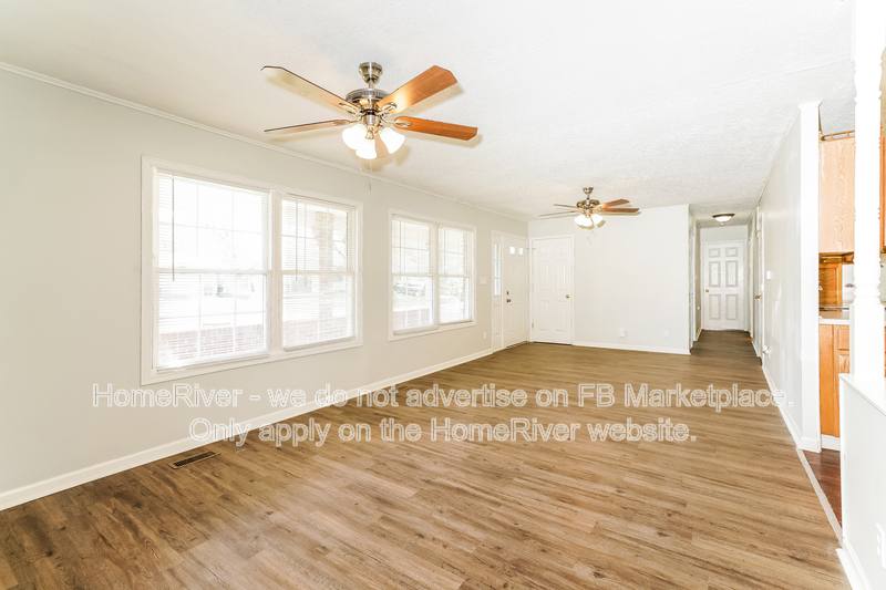 House for rent at 970 Edgewood Dr, Mooresville, IN 46158