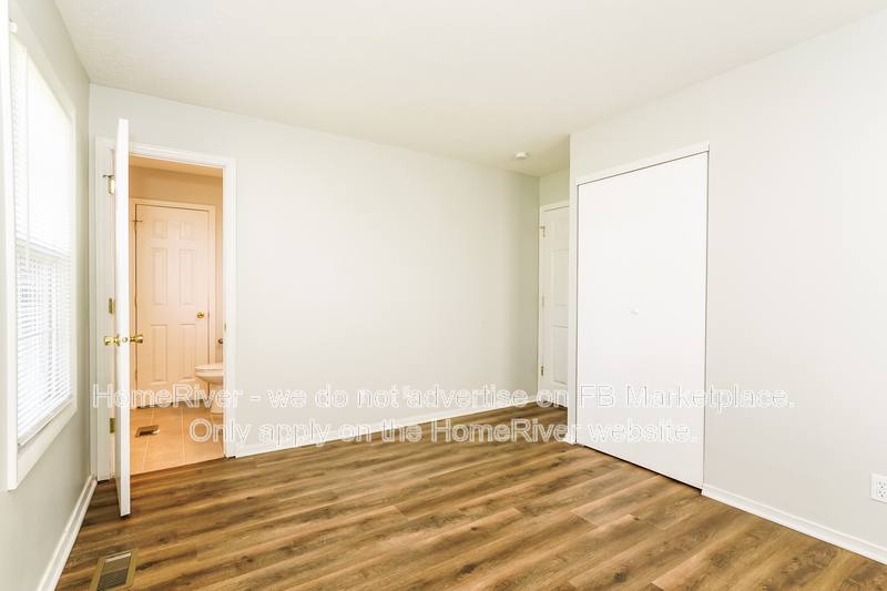 House for rent at 970 Edgewood Dr, Mooresville, IN 46158