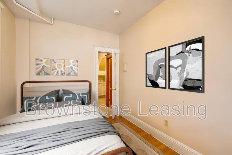 Apartment for rent at 1122 N Emerson St #1, Denver, CO 80218