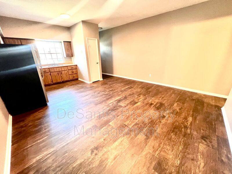 Apartment for rent at 542 5th Ave #1, New Kensington, PA 15068