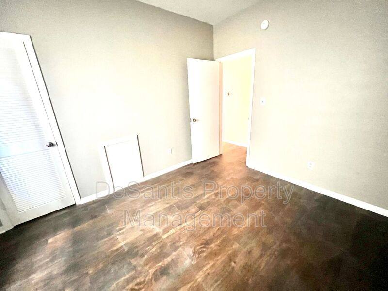 Apartment for rent at 542 5th Ave #1, New Kensington, PA 15068