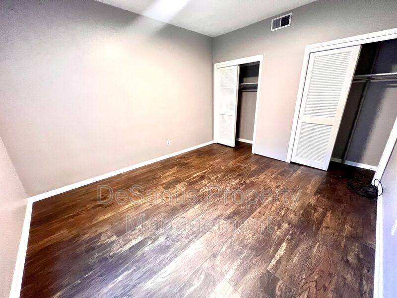 Apartment for rent at 542 5th Ave #1, New Kensington, PA 15068