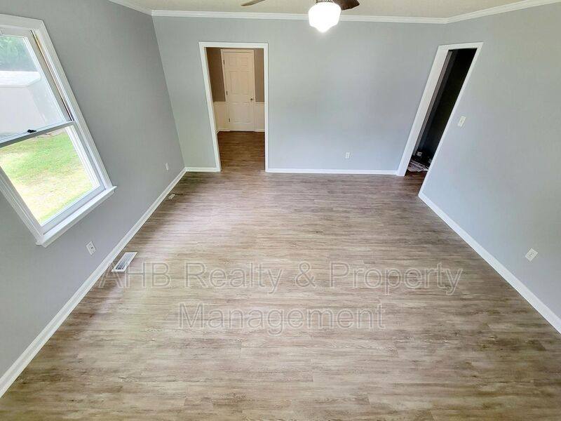 House for rent at 515 Burlington Ave, Gibsonville, NC 27249