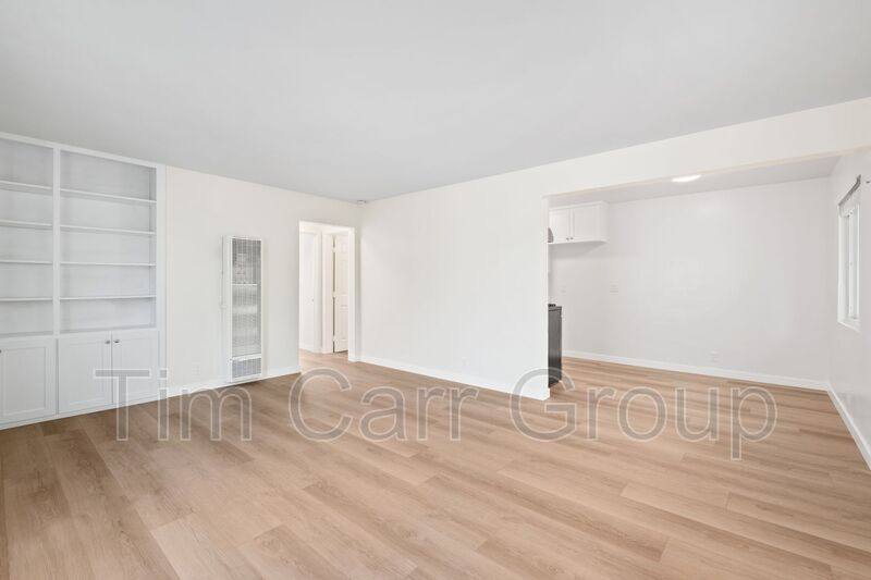 Apartment for rent at 121 E Bay St #D, Costa Mesa, CA 92627