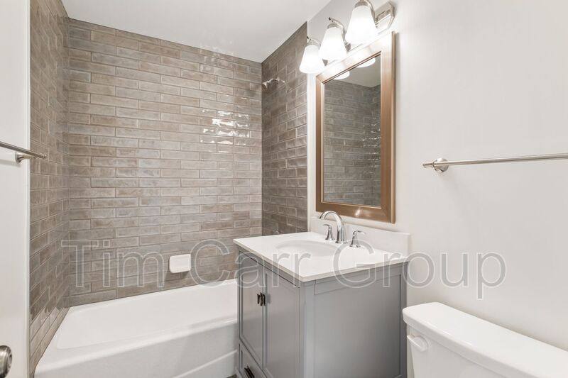 Apartment for rent at 121 E Bay St #D, Costa Mesa, CA 92627