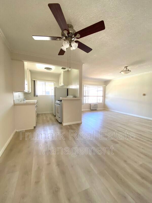 Apartment for rent at 585 E Washington Blvd #35, Pasadena, CA 91104