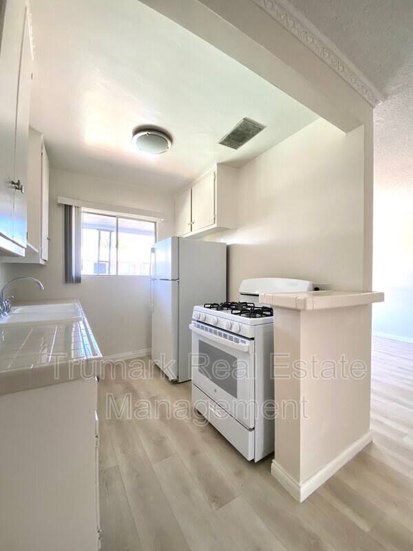 Apartment for rent at 585 E Washington Blvd #35, Pasadena, CA 91104