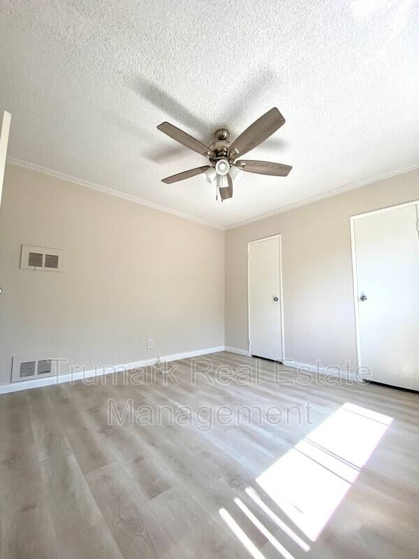 Apartment for rent at 585 E Washington Blvd #35, Pasadena, CA 91104