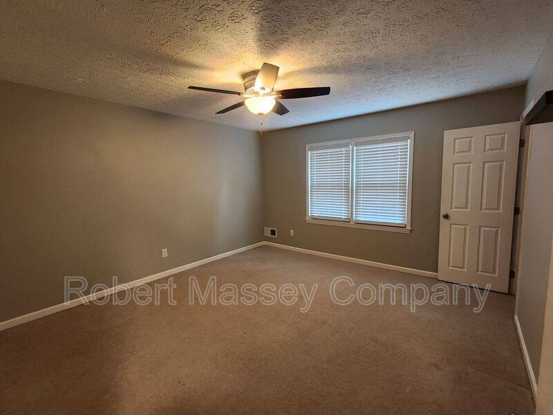 House for rent at 819 Fountain Ave, Louisville, KY 40222